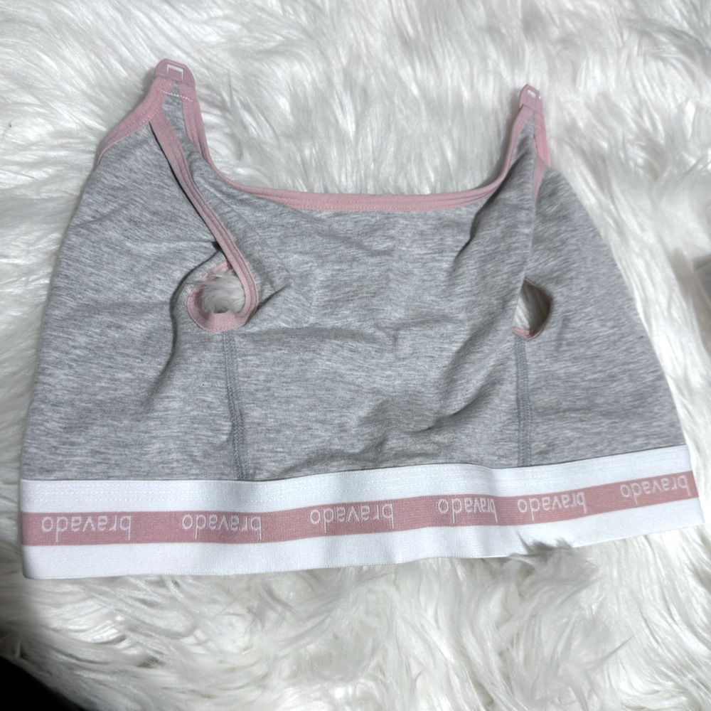 NWT Bravado hands free pumping clip on bra size‎ M